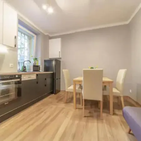 Apartman Center/golden Apartments/dob27 Varsó